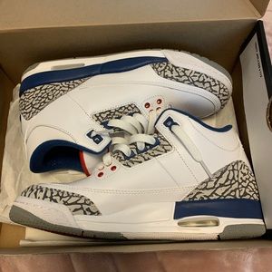 Jordan 3 retro true blue (GS) size 6y